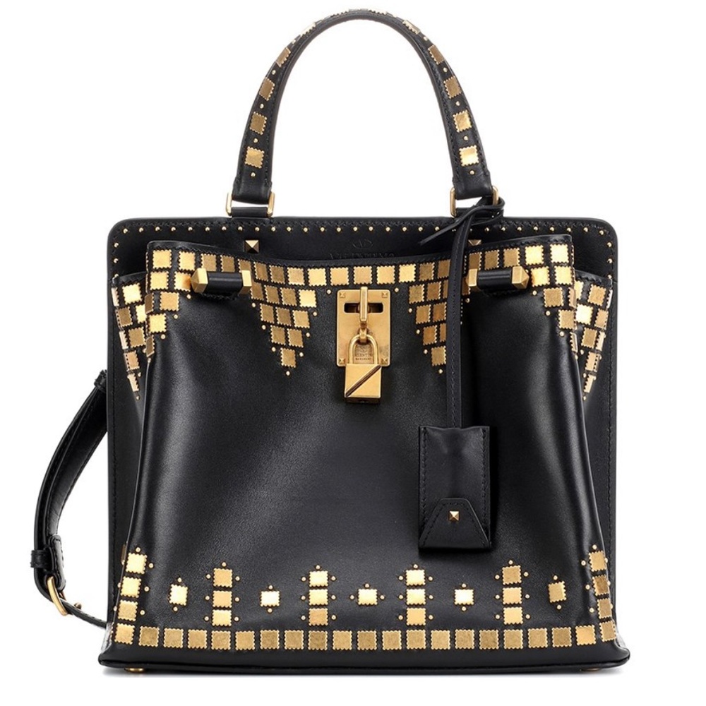 💯 Valentino Garavani Limited Edition Embroidered Joylock Bag